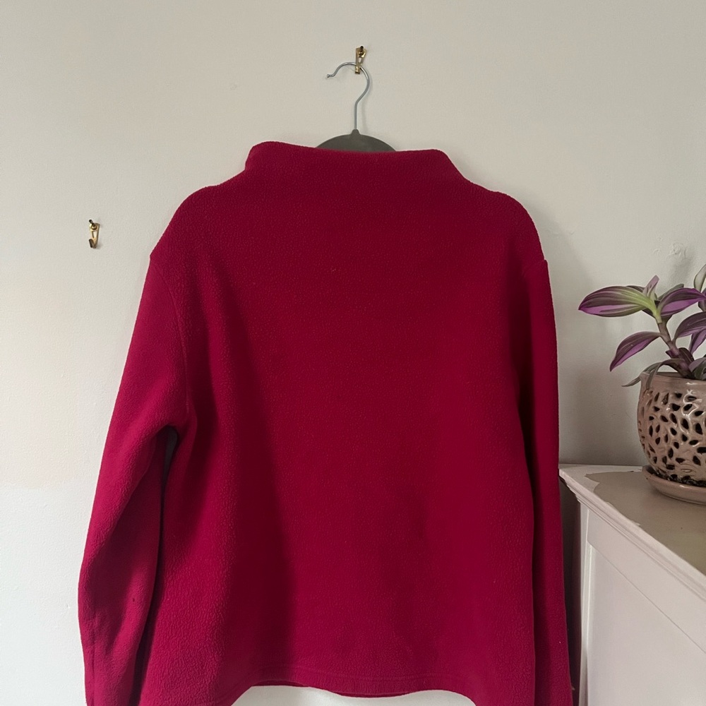 Women's Fleece Magenta Sweater
